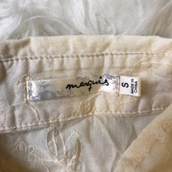 Sleeveless Tunic With Detailing - Picture 4 of 4